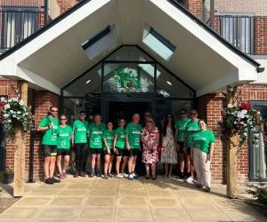 The Hollies and Holly Oak residents enjoy concert from Oz Clarke and cycling musicians